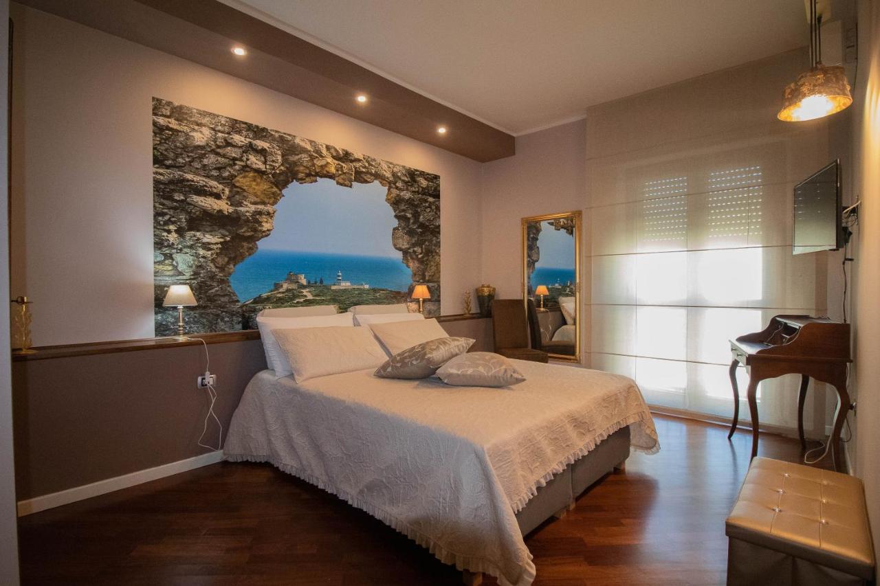 La Casa Di Adele Cagliari B&B Exteriör bild