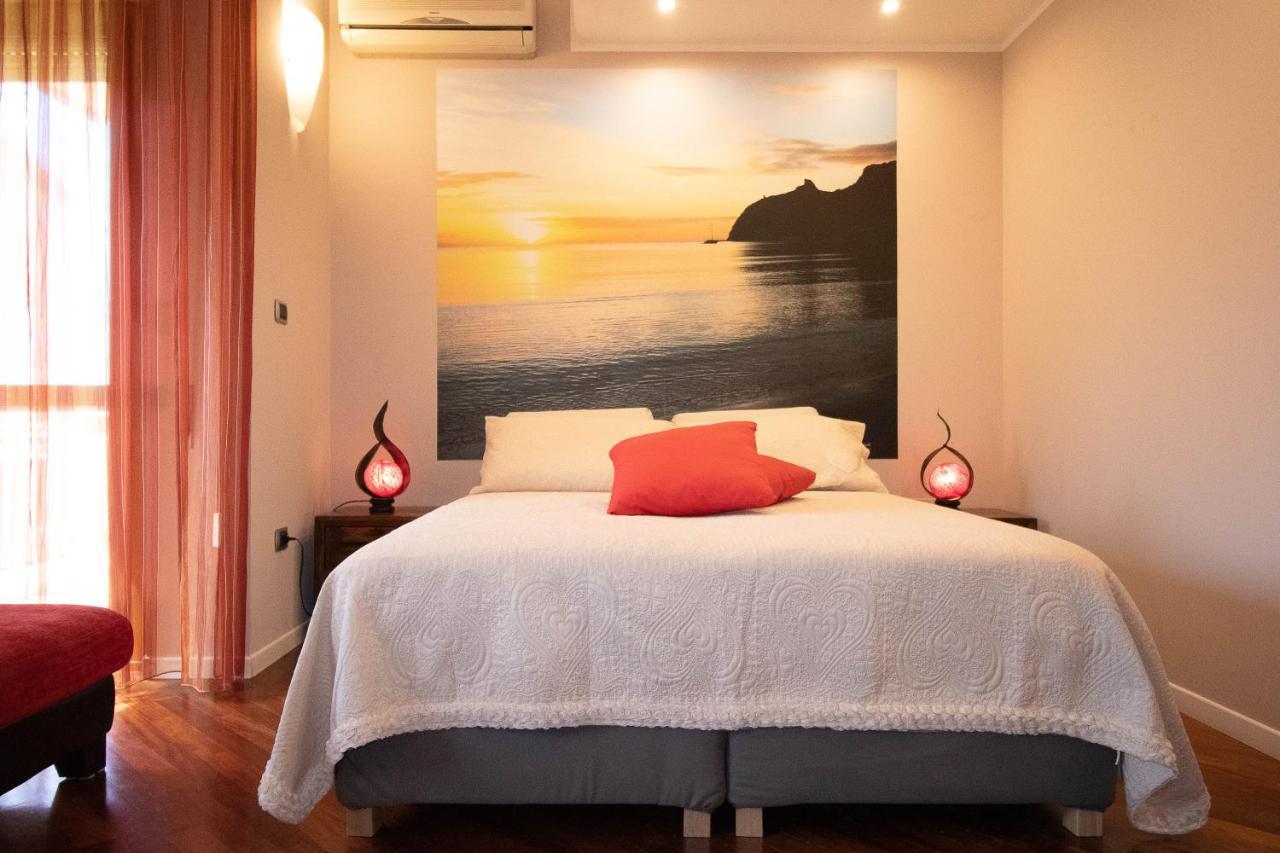 La Casa Di Adele Cagliari B&B Exteriör bild