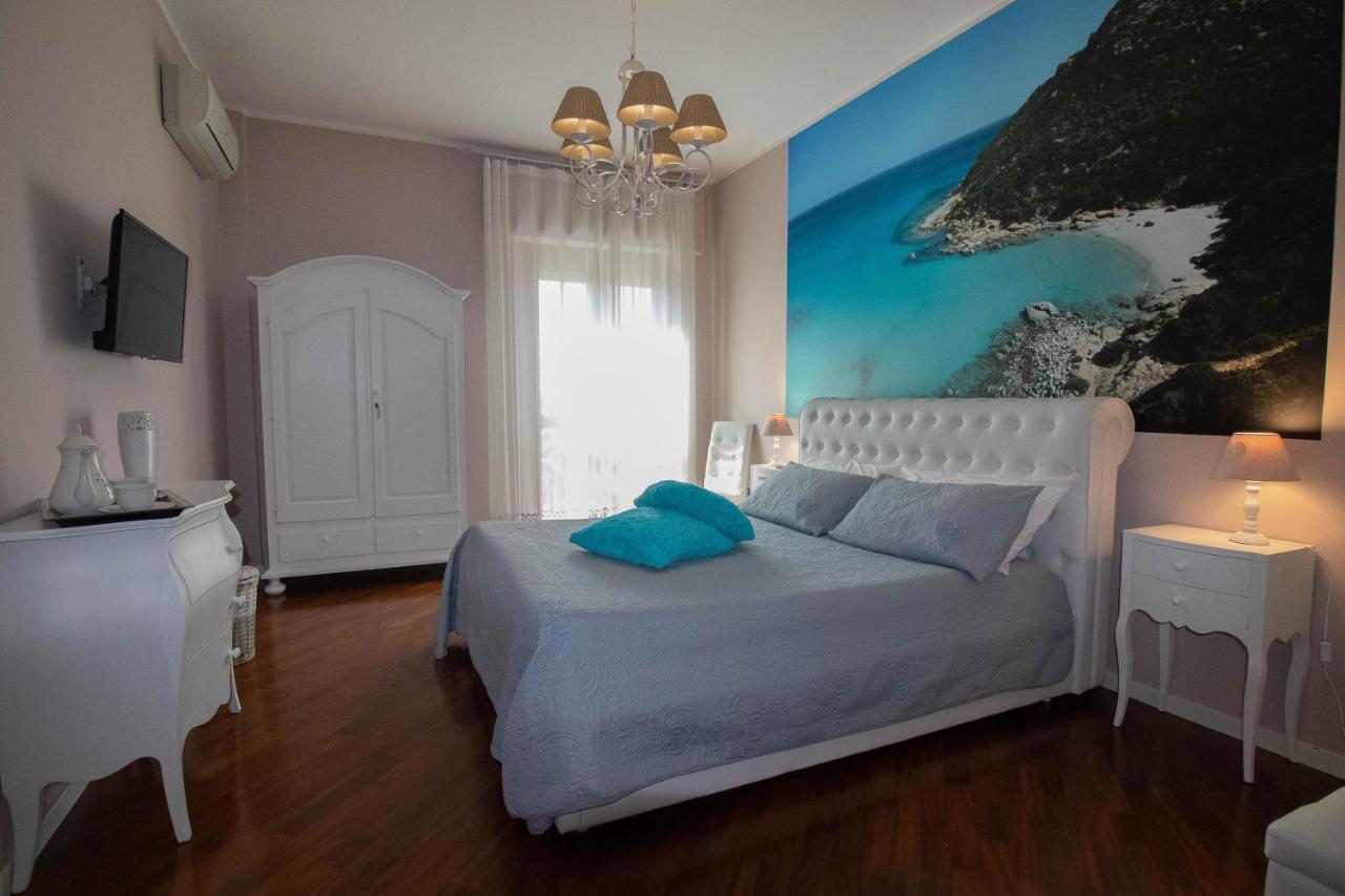 La Casa Di Adele Cagliari B&B Exteriör bild